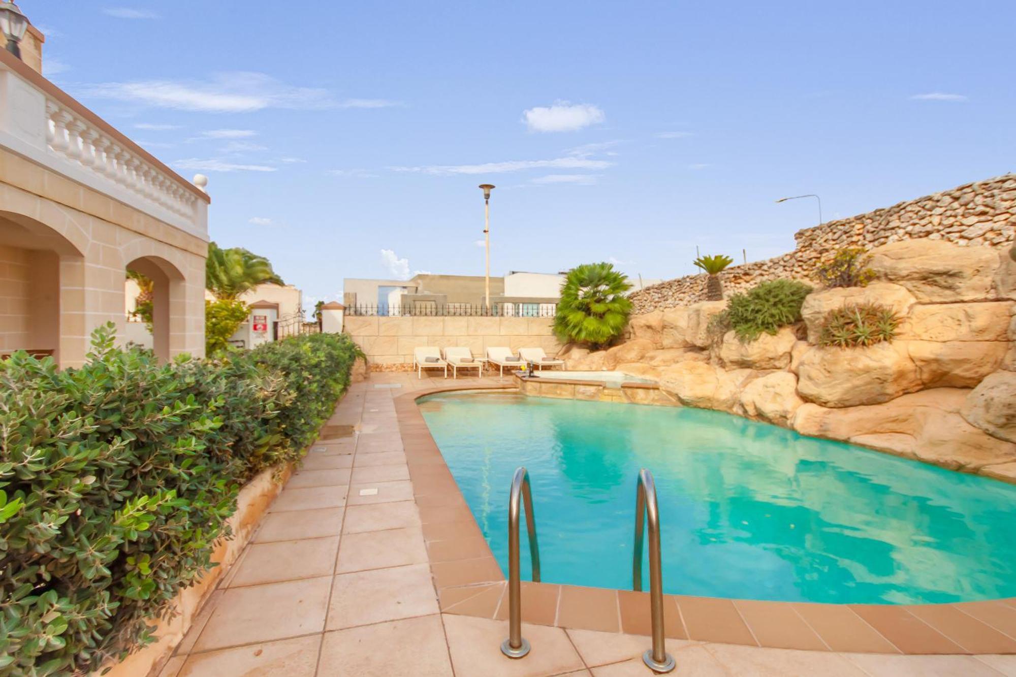 Villa & Pool Apartments In Mellieha Bay Kültér fotó