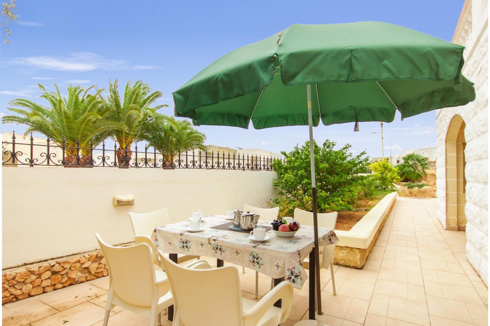 Villa & Pool Apartments In Mellieha Bay Kültér fotó
