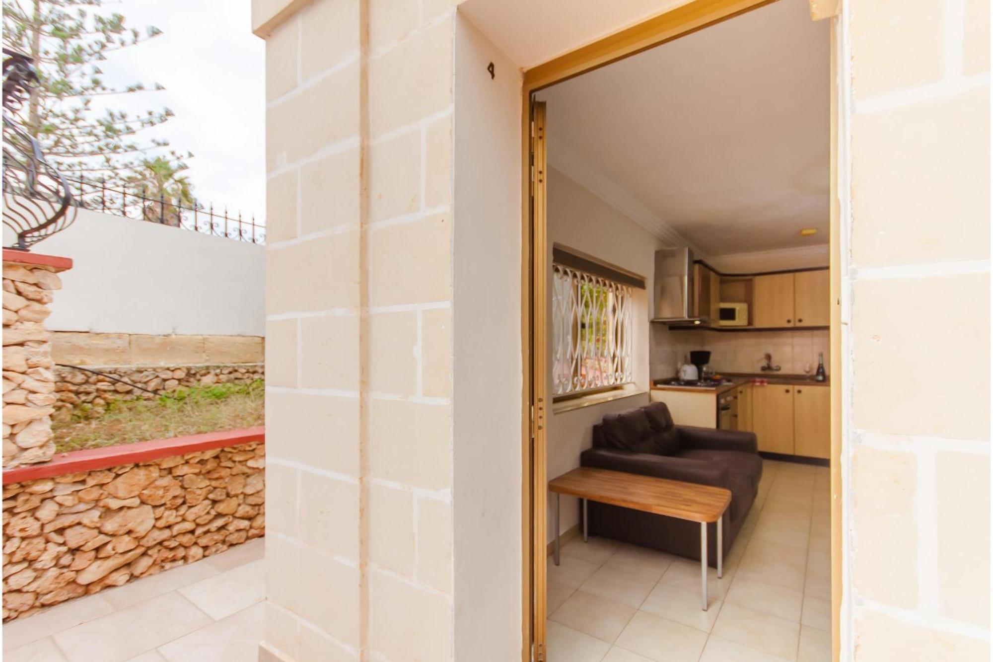 Villa & Pool Apartments In Mellieha Bay Kültér fotó