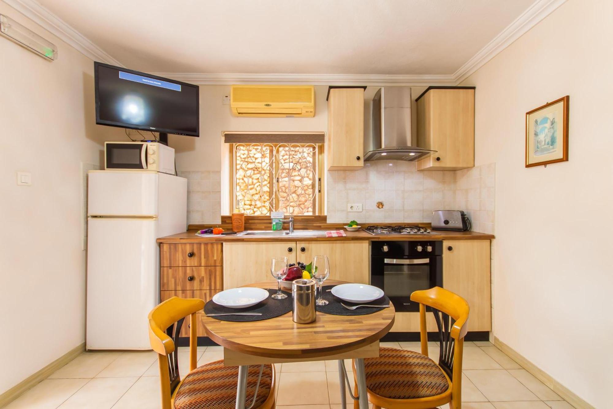 Villa & Pool Apartments In Mellieha Bay Kültér fotó