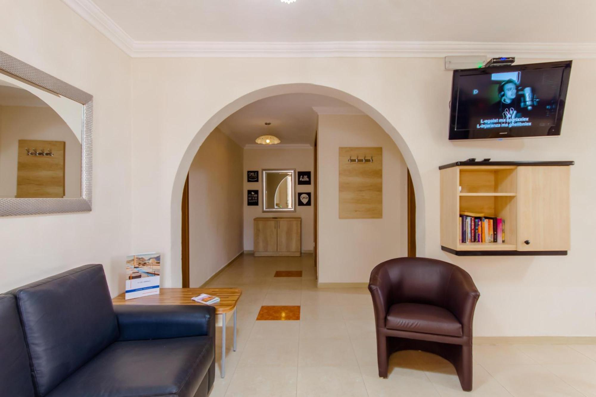 Villa & Pool Apartments In Mellieha Bay Kültér fotó