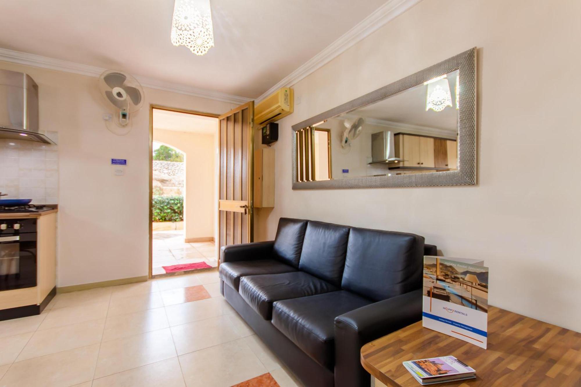 Villa & Pool Apartments In Mellieha Bay Kültér fotó