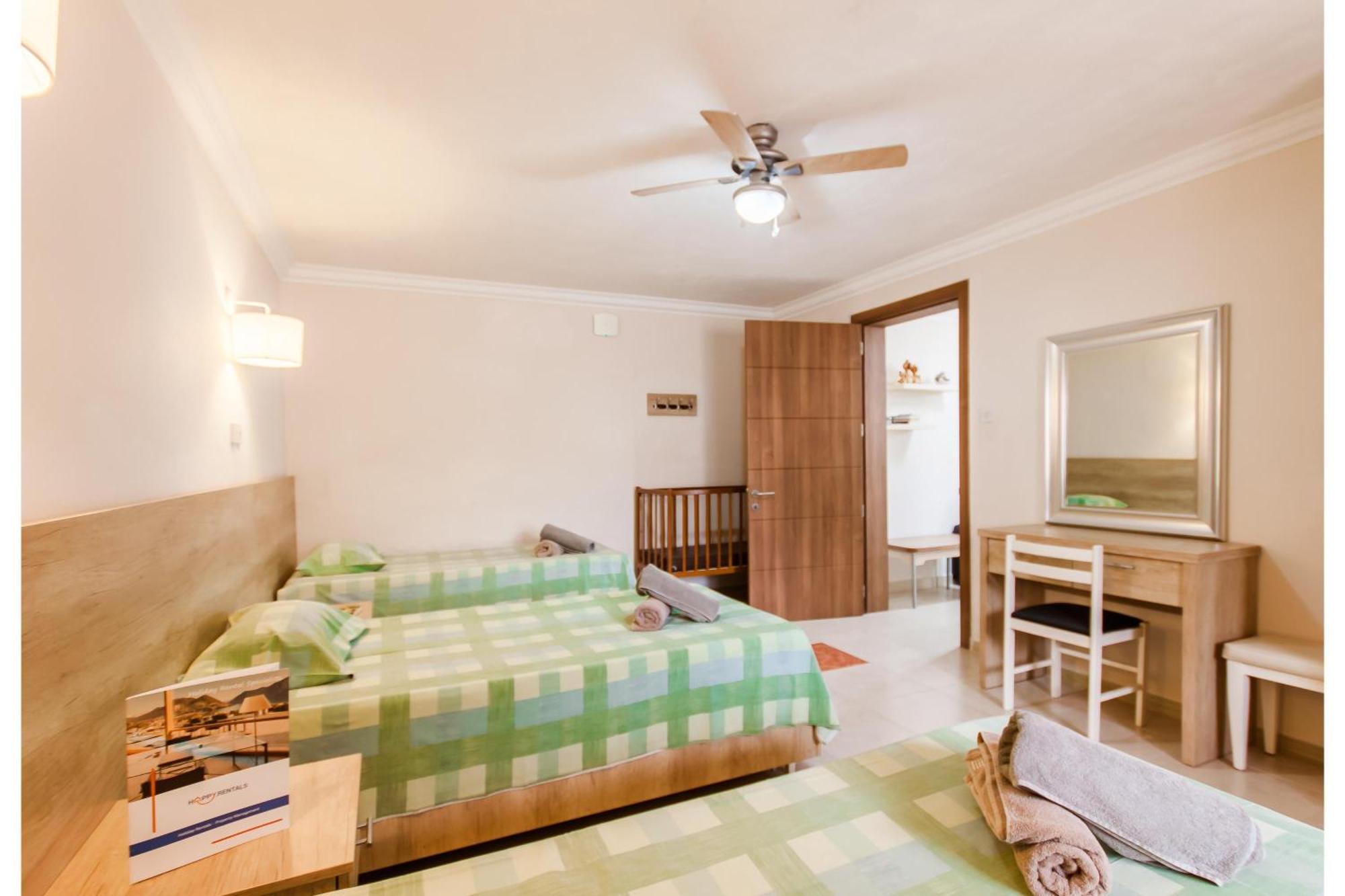 Villa & Pool Apartments In Mellieha Bay Kültér fotó