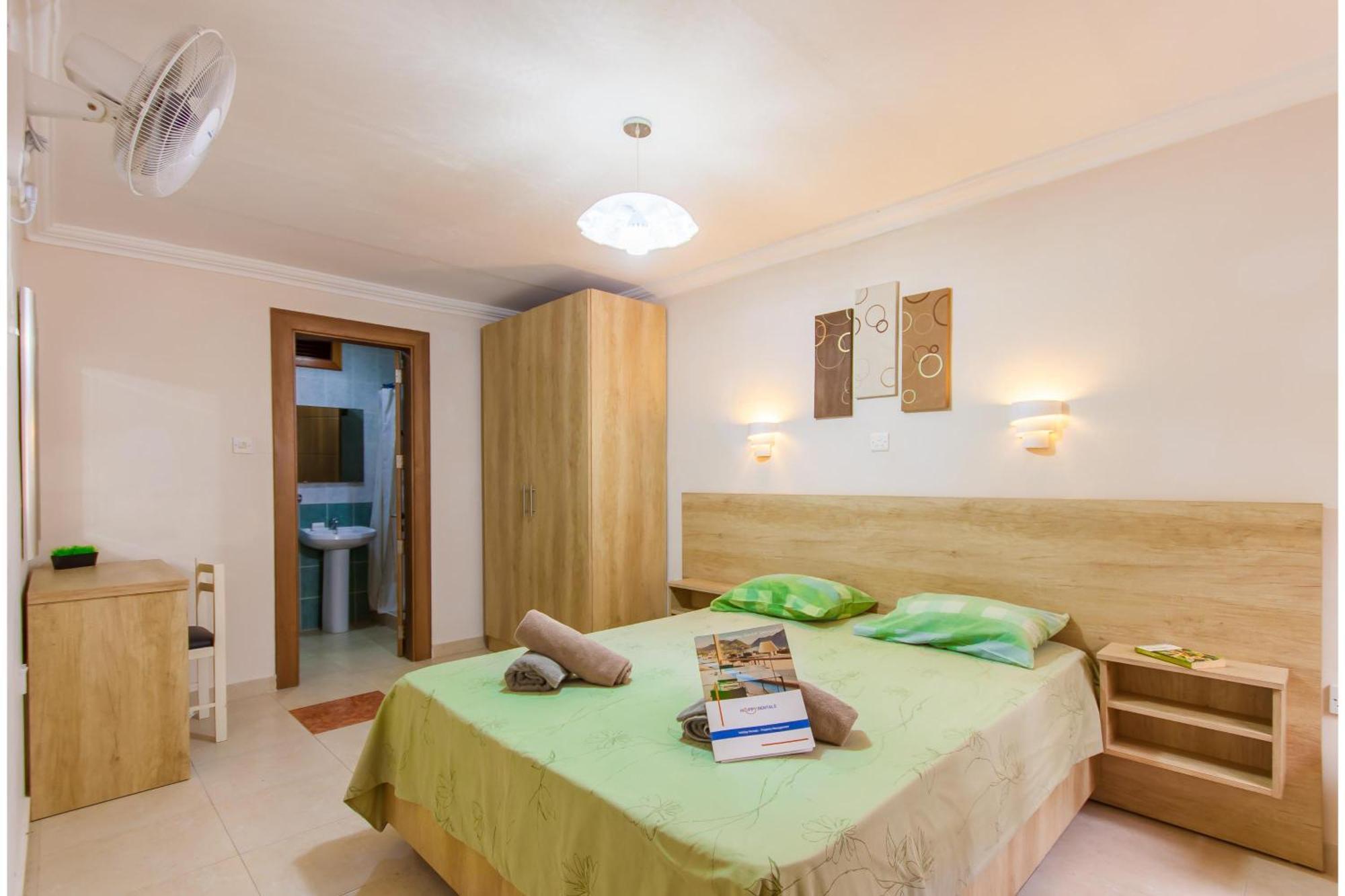 Villa & Pool Apartments In Mellieha Bay Kültér fotó
